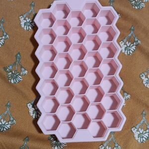 Pink Honeycomb Silicone Ice Cube Tray